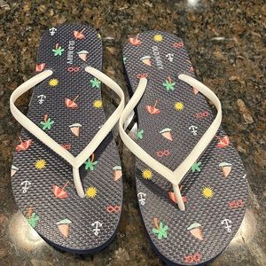 Old navy flip flops size10